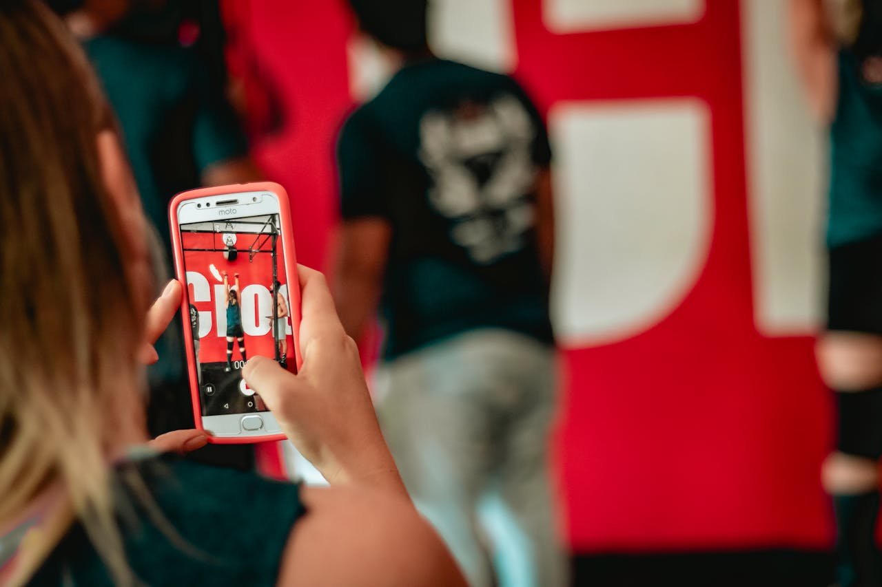 5 Astonishing Social Media Challenges Today