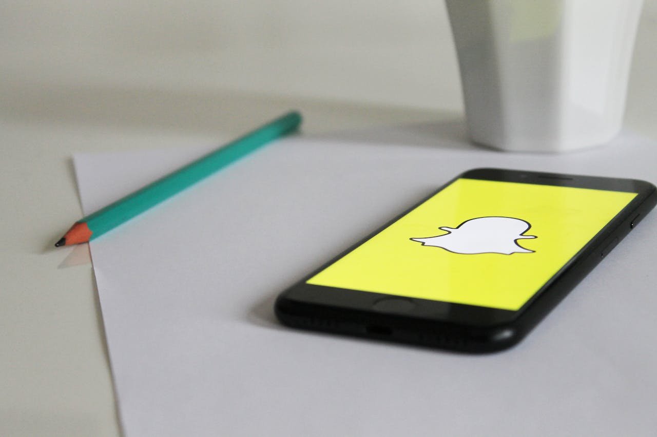 4 Annoying Snapchat Bugs Users Hate